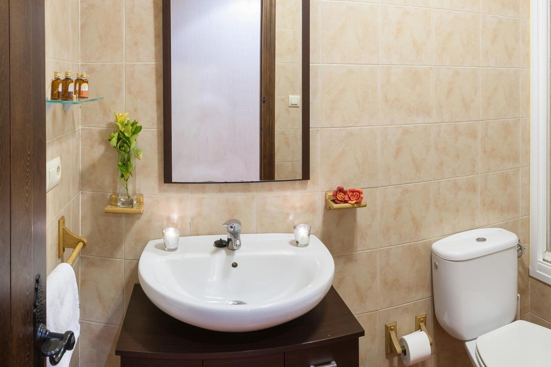 Apartamentos Los Olivos Alcala del Jucar Esterno foto